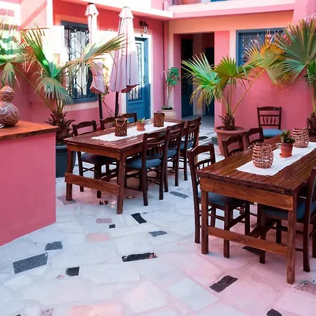 Mascot Garden فندق مبيت وإفطار