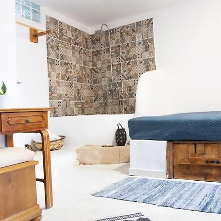 住宿加早餐酒店 Mascot Garden Rhodes City