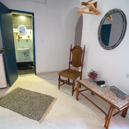 Mascot Garden 住宿加早餐酒店 Rhodes City