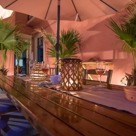 Frühstückspension Mascot Garden 3*